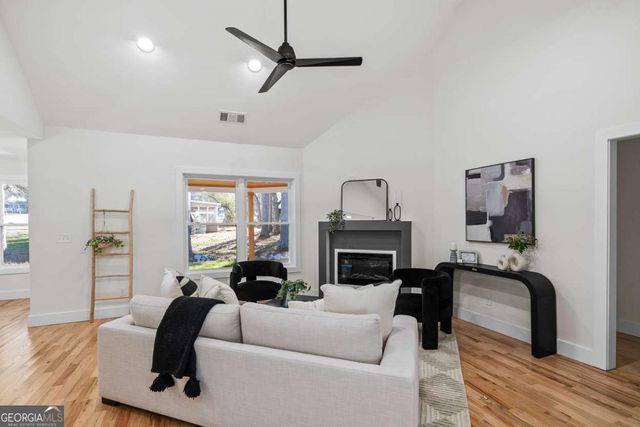 1883 Bennett Ridge, Snellville, GA 30078