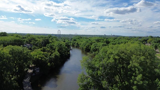 150 2nd Street NE B609, Minneapolis, MN 55413