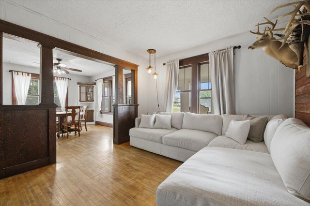 13180 Highway 7, Mayer, MN 55360
