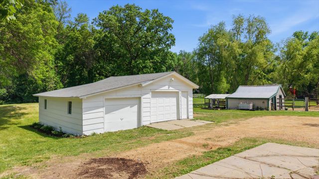 13180 Highway 7, Mayer, MN 55360