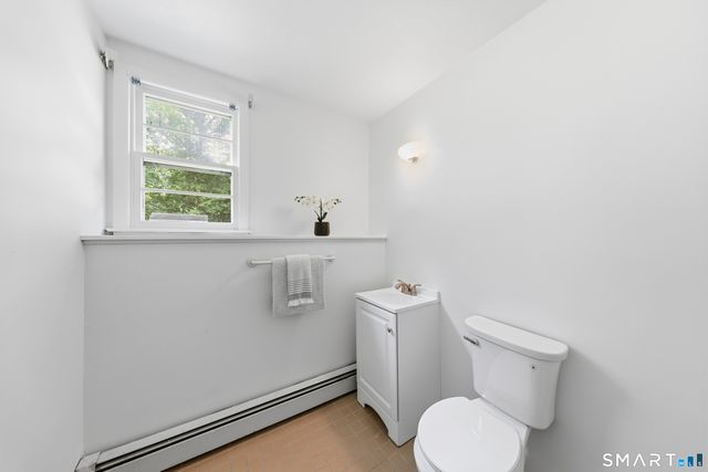 719 Mountain Laurel Road, Fairfield, CT 06824