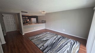 2818 S Bartell Drive 13, Houston, TX 77054