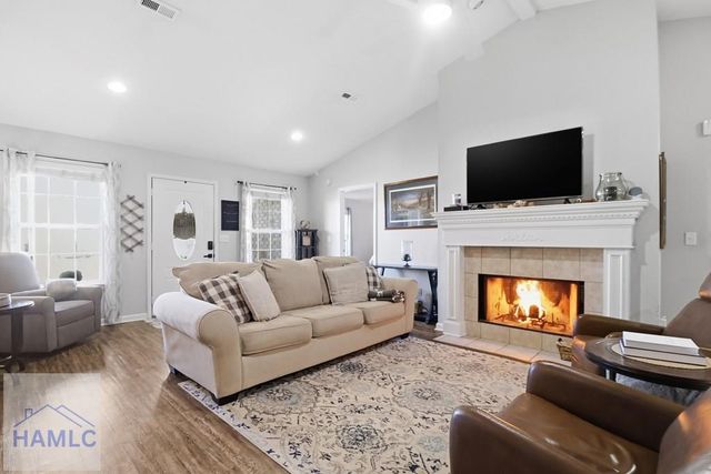 326 Lake Shore Drive, Midway, GA 31320