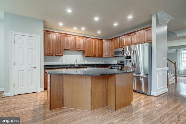 42988 MILL RACE TER, Leesburg, VA 20176