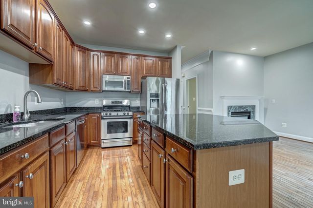 42988 MILL RACE TER, Leesburg, VA 20176