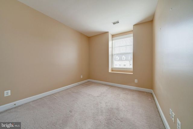 42988 MILL RACE TER, Leesburg, VA 20176