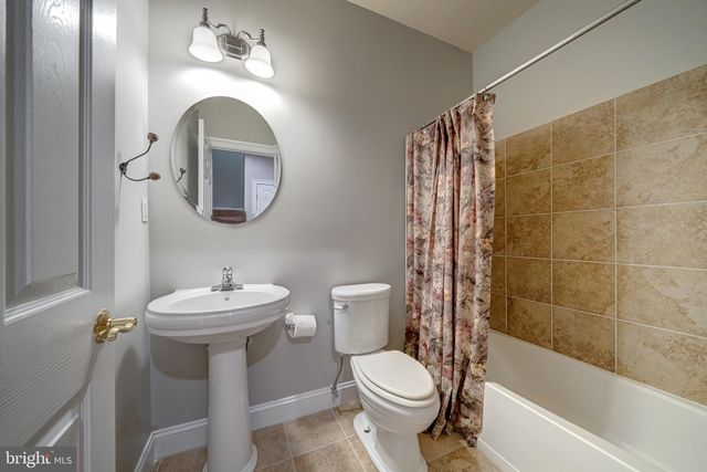 42988 MILL RACE TER, Leesburg, VA 20176