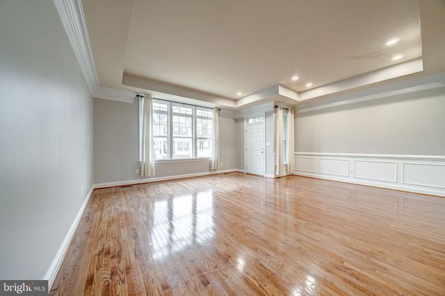 42988 MILL RACE TER, Leesburg, VA 20176