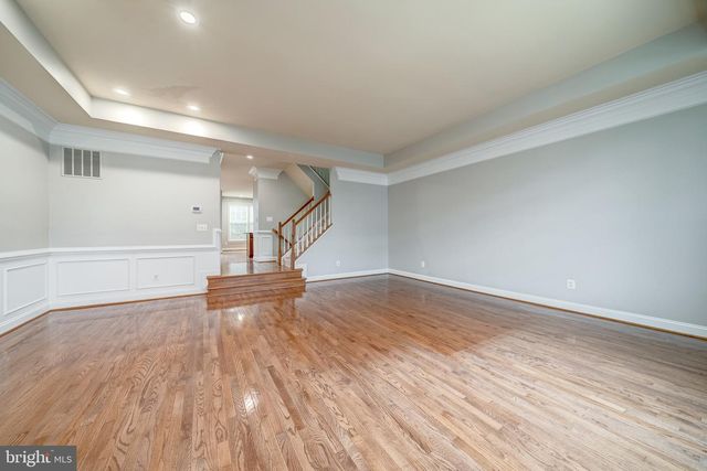 42988 MILL RACE TER, Leesburg, VA 20176