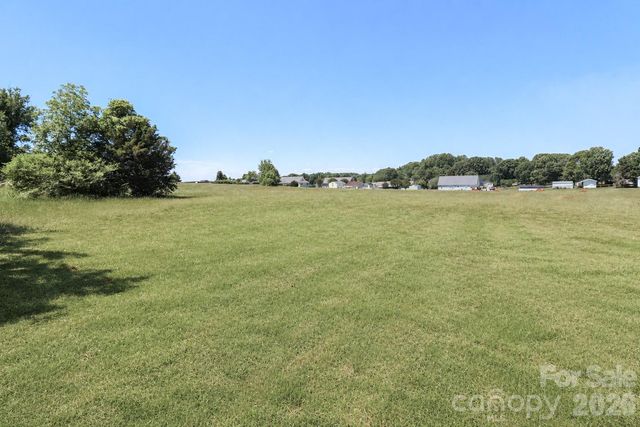 3139 Old Mountain Road, Stony Point, NC 28678