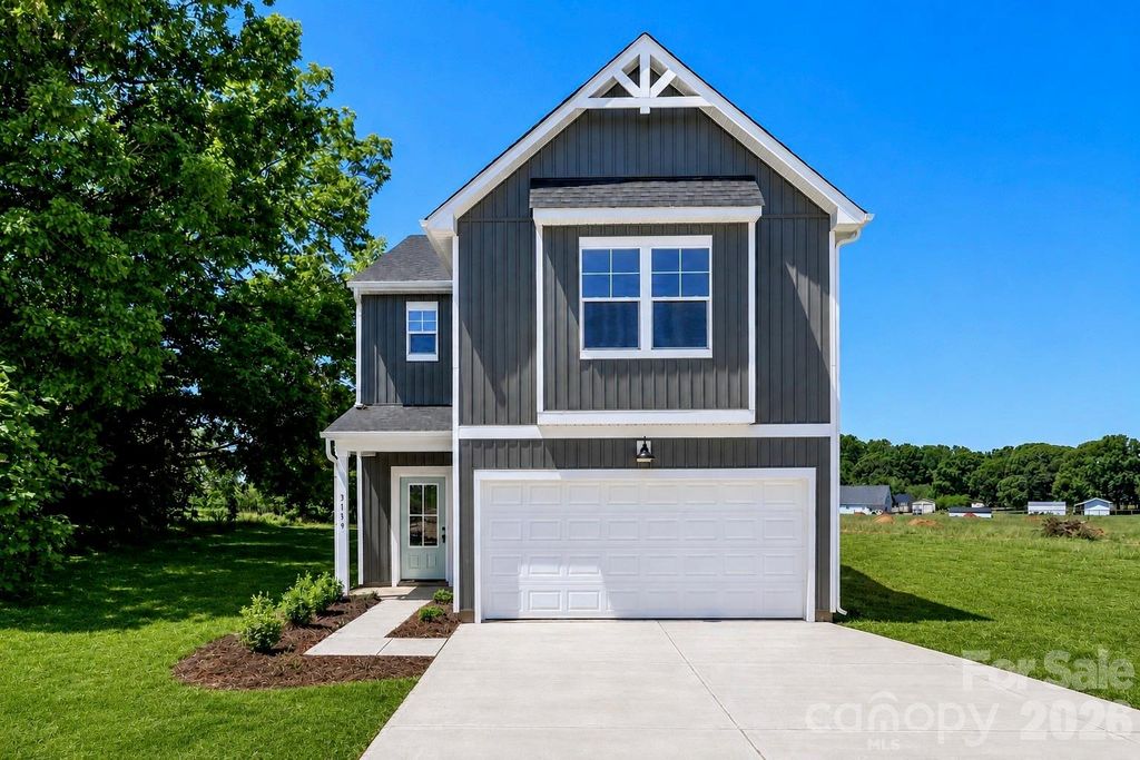 3139 Old Mountain Road, Stoney Point, NC 28678