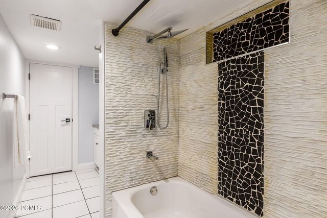 374 F Street, Salt Lake City, UT 84103