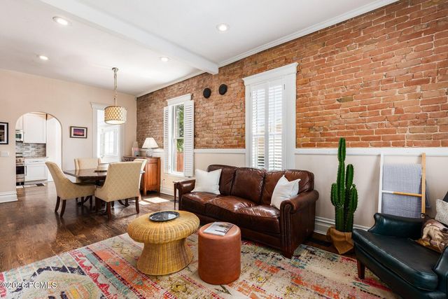 374 F Street, Salt Lake City, UT 84103