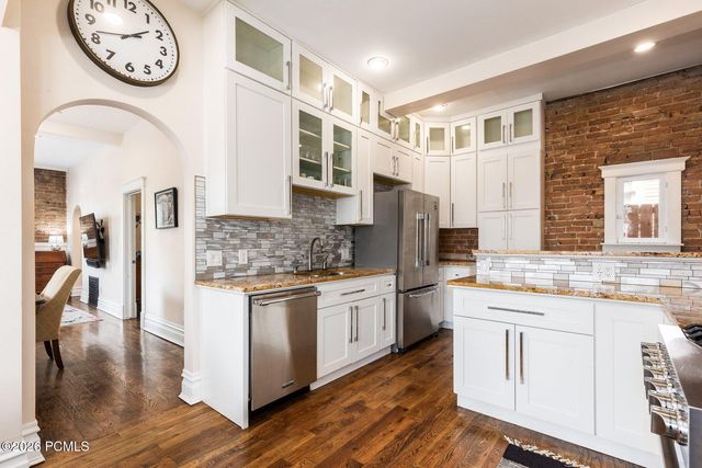 374 F Street, Salt Lake City, UT 84103