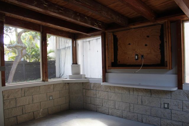 921 Pine Terrace N, Lake Worth Beach, FL 33460