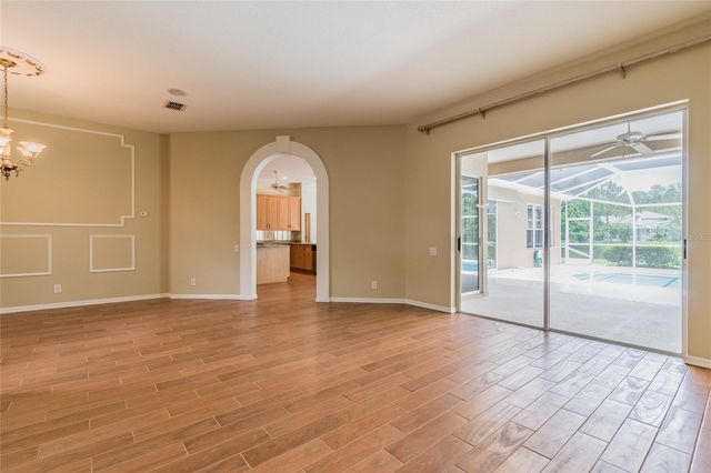 10559 GREENCREST DRIVE, Tampa, FL 33626