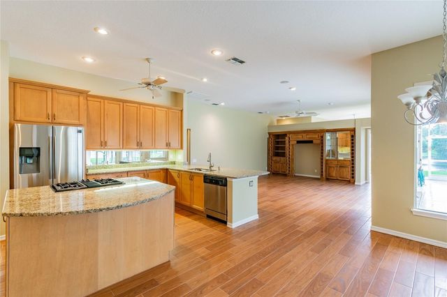 10559 GREENCREST DRIVE, Tampa, FL 33626