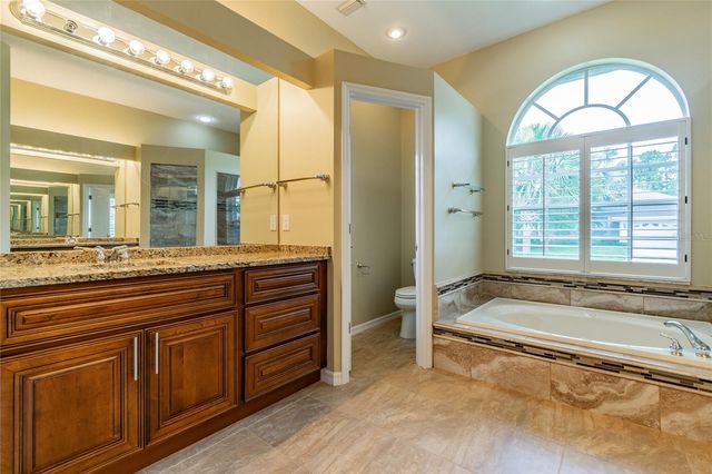 10559 GREENCREST DRIVE, Tampa, FL 33626