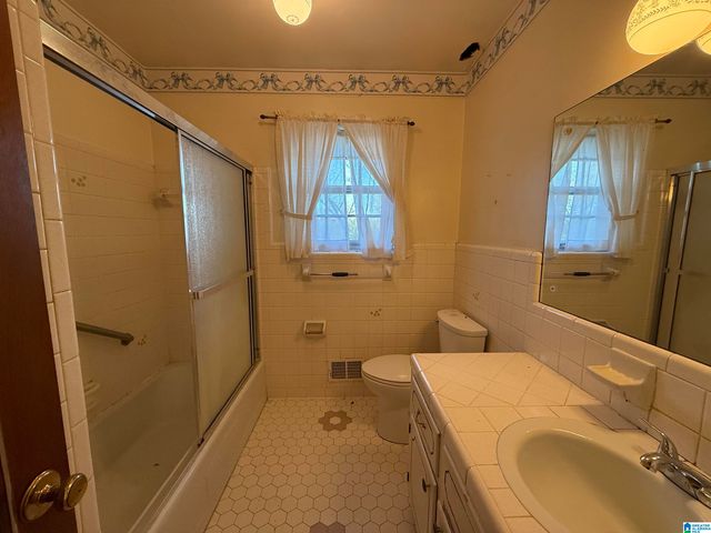 4196 PRINCE STREET, Bessemer, AL 35022