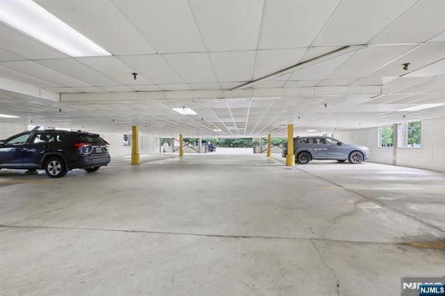 100 Union Avenue 250, Cresskill, NJ 07626