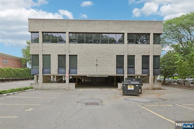 100 Union Avenue 250, Cresskill, NJ 07626