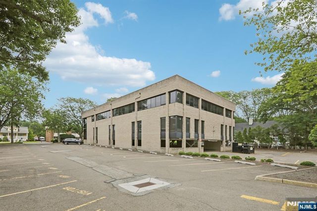 100 Union Avenue 250, Cresskill, NJ 07626