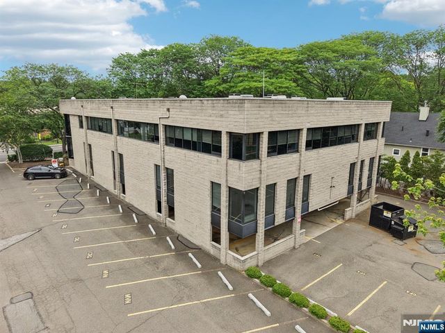 100 Union Avenue 250, Cresskill, NJ 07626