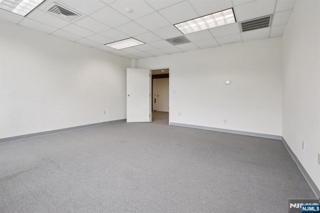 100 Union Avenue 250, Cresskill, NJ 07626