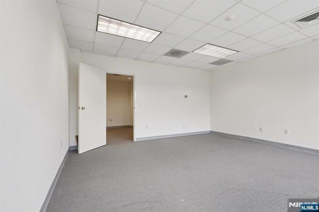 100 Union Avenue 250, Cresskill, NJ 07626