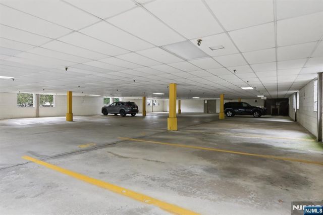 100 Union Avenue 250, Cresskill, NJ 07626