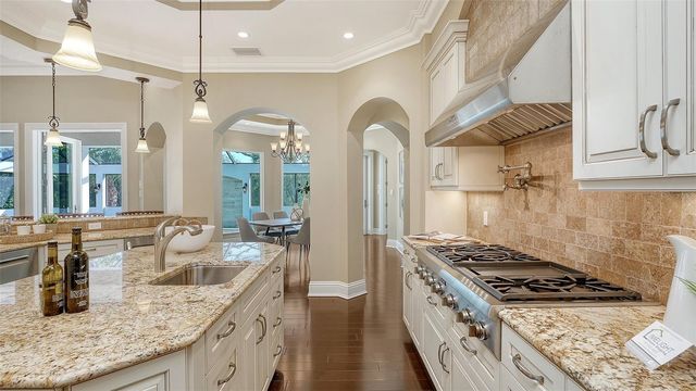 230 OSPREY POINT DRIVE, Osprey, FL 34229