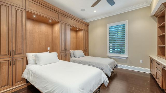 230 OSPREY POINT DRIVE, Osprey, FL 34229