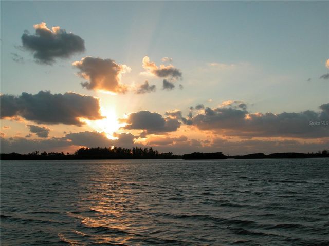 230 OSPREY POINT DRIVE, Osprey, FL 34229