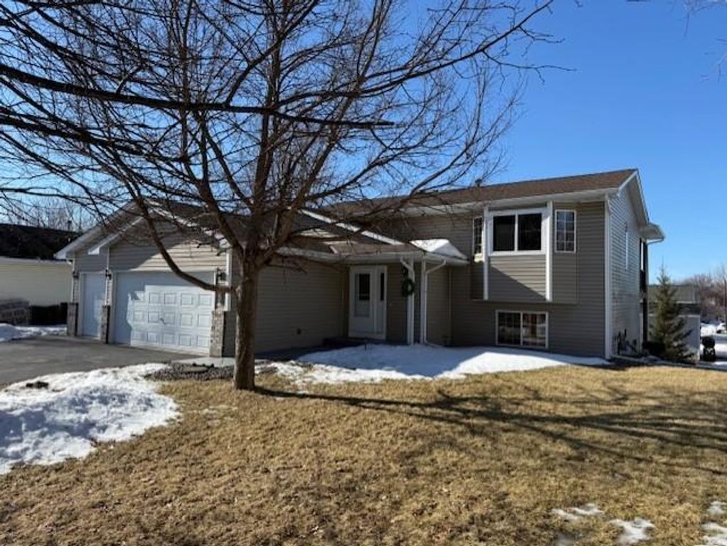 305 14th Avenue NE, Buffalo, MN 55313