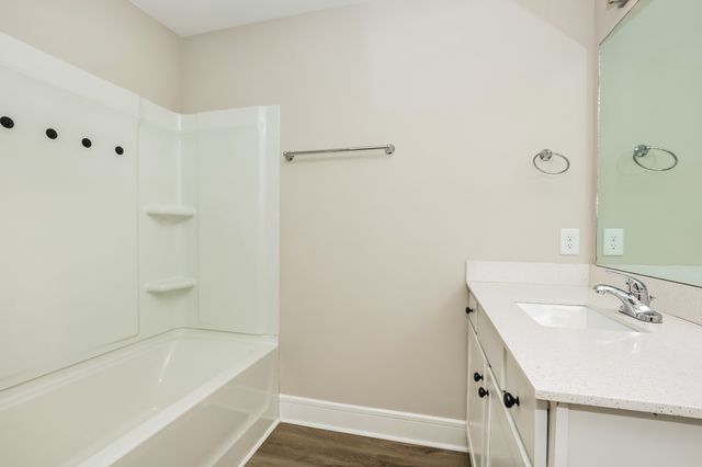 164 Noble Park Cir, Gallatin, TN 37066