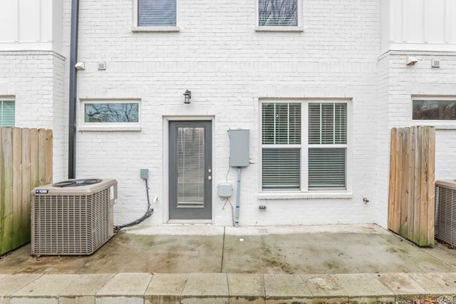 164 Noble Park Cir, Gallatin, TN 37066