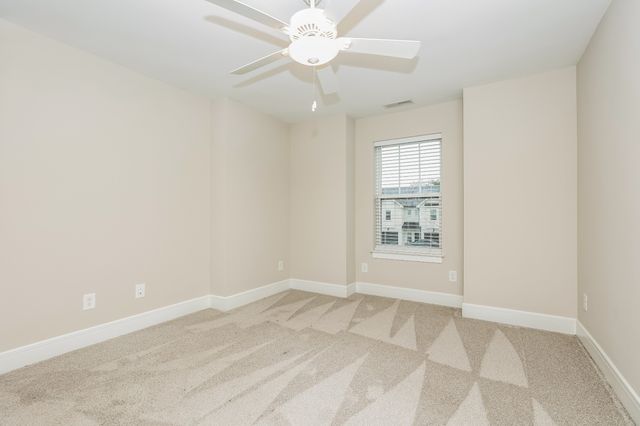 164 Noble Park Cir, Gallatin, TN 37066