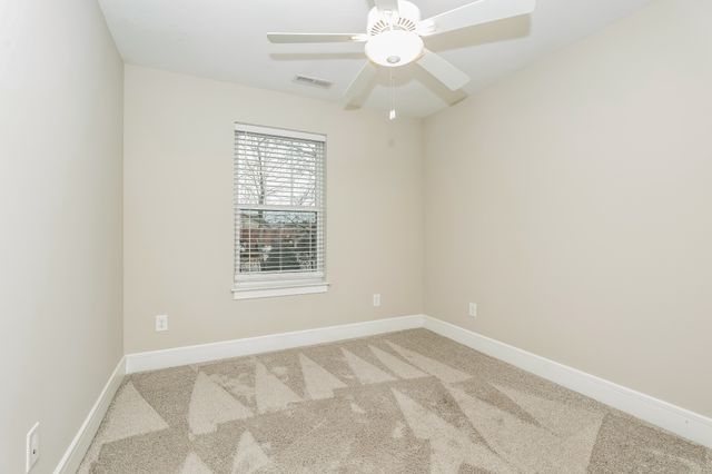 164 Noble Park Cir, Gallatin, TN 37066