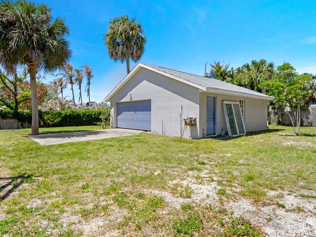 532 Sunset Boulevard, Melbourne Beach, FL 32951