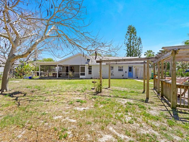 532 Sunset Boulevard, Melbourne Beach, FL 32951