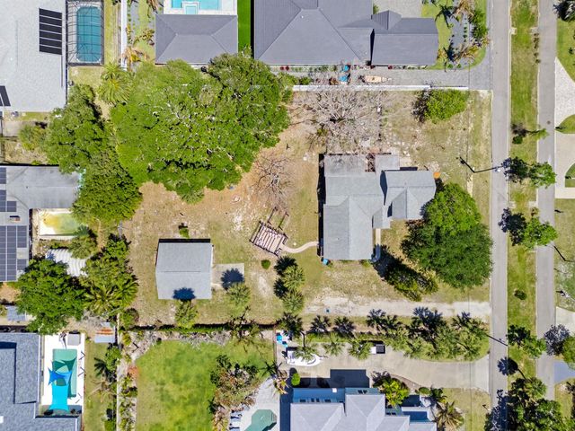 532 Sunset Boulevard, Melbourne Beach, FL 32951