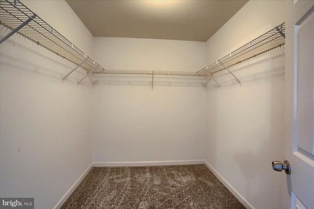 33 CAROUSEL CIR, Hershey, PA 17033