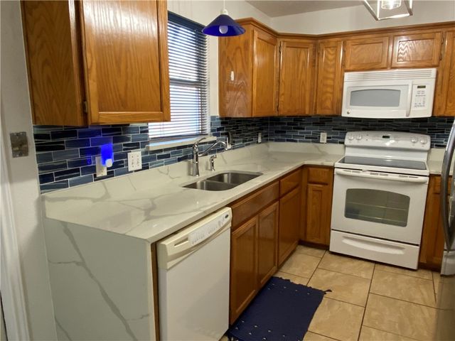 7626 Caribou Dr, Corpus Christi, TX 78414