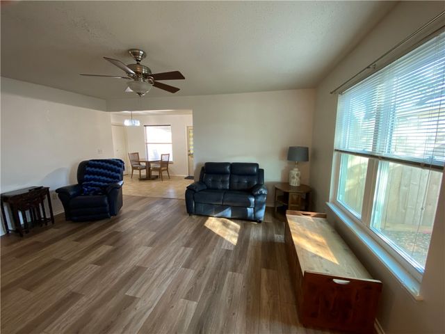 7626 Caribou Dr, Corpus Christi, TX 78414