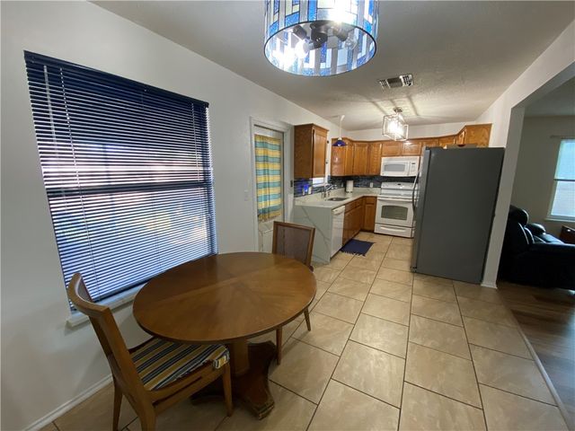 7626 Caribou Dr, Corpus Christi, TX 78414