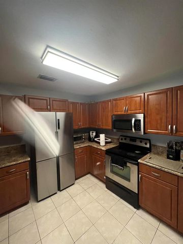 3426 Commodore Court, West Palm Beach, FL 33411