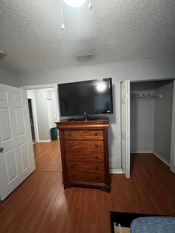 3426 Commodore Court, West Palm Beach, FL 33411