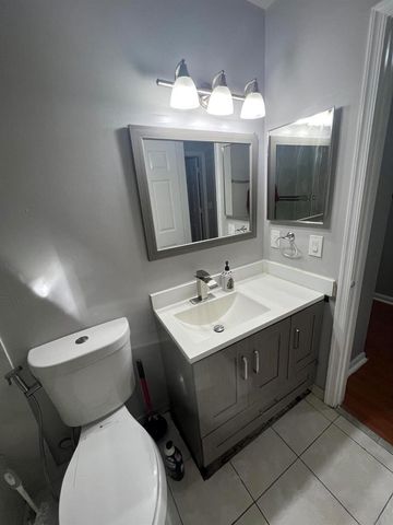 3426 Commodore Court, West Palm Beach, FL 33411