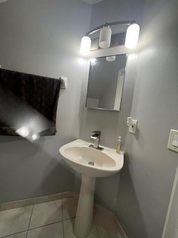 3426 Commodore Court, West Palm Beach, FL 33411