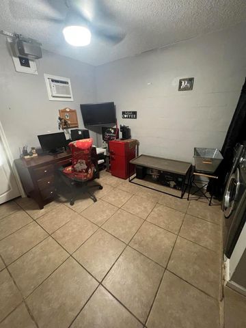 3426 Commodore Court, West Palm Beach, FL 33411